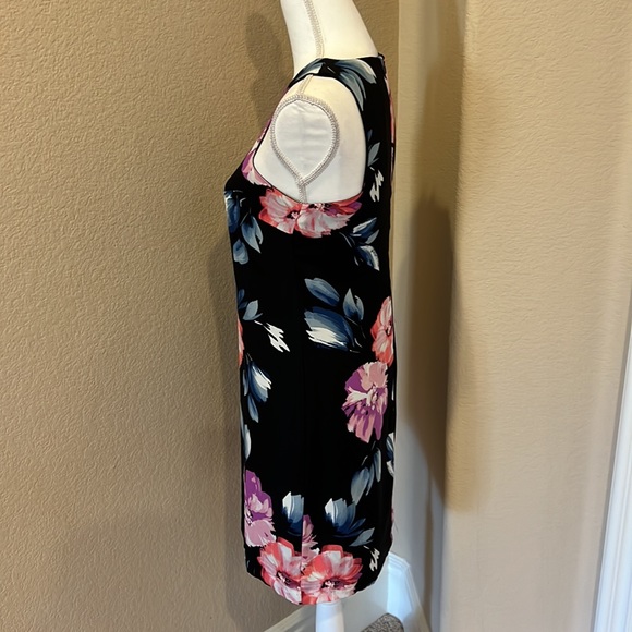 NEW Love...Ady Floral A-Line Sleeveless Sheath Dress - Picture 5 of 14